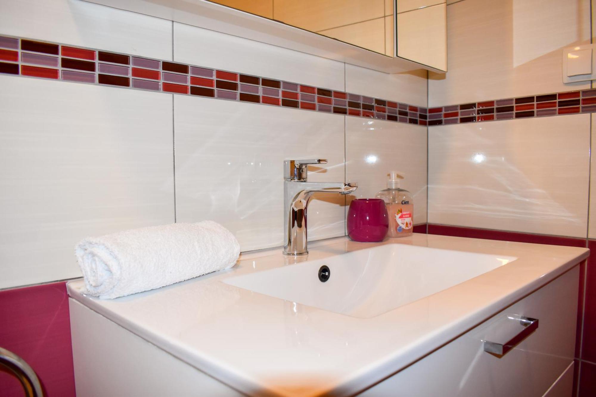 Apartmani Amra Novi Vinodolski Kültér fotó