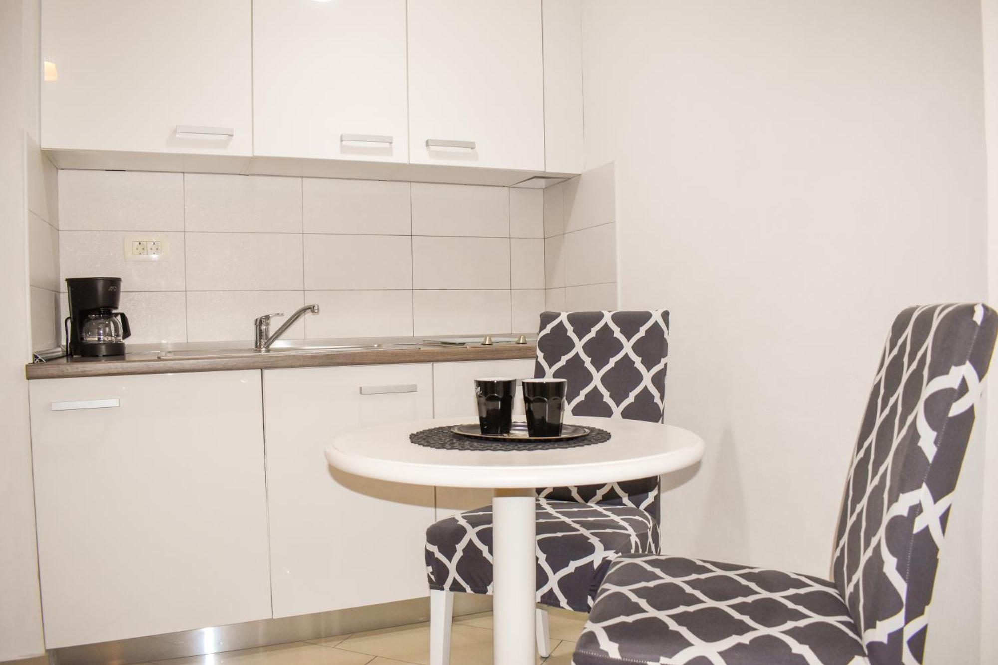 Apartmani Amra Novi Vinodolski Kültér fotó